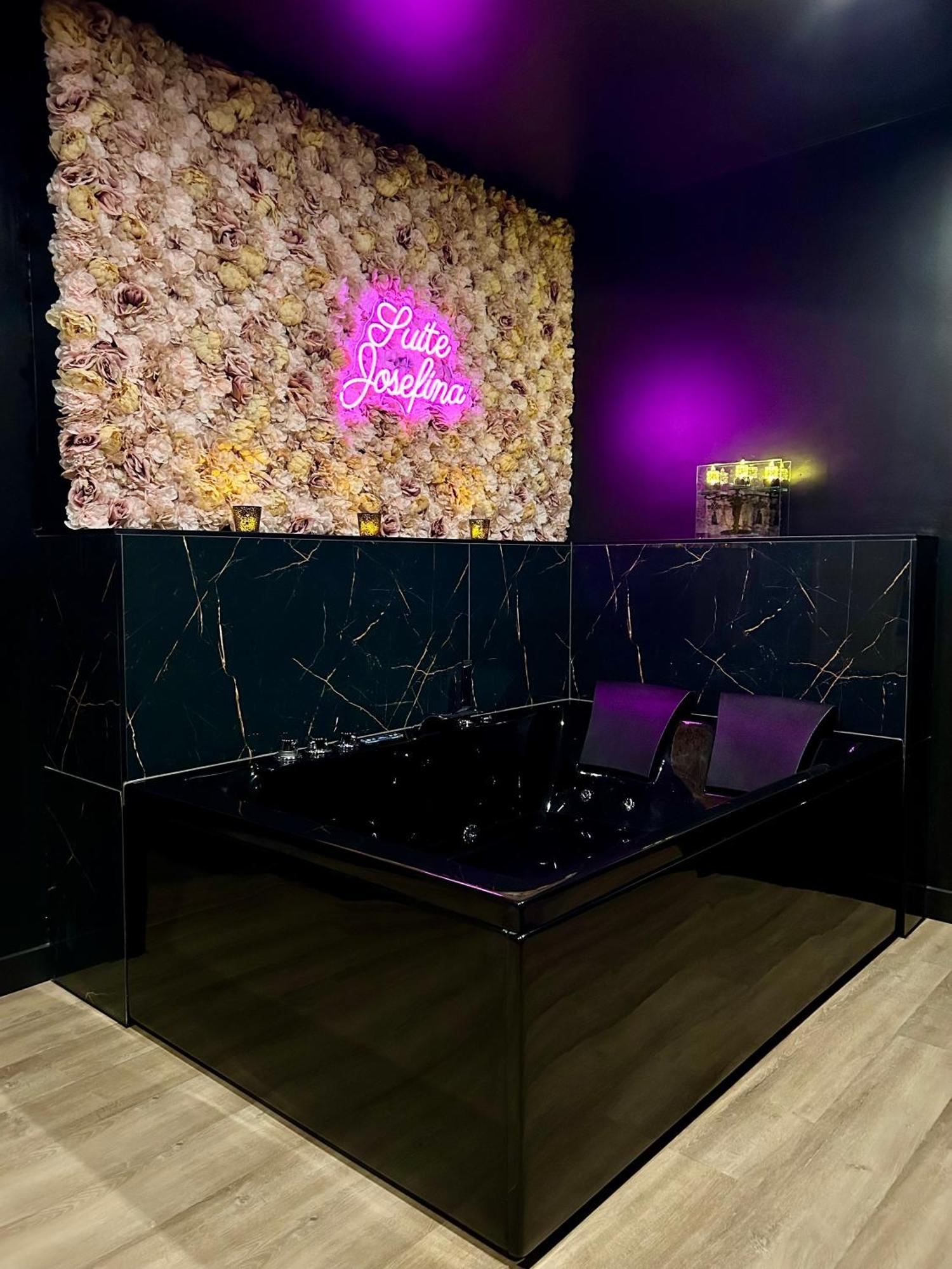Suite Josefina - Spa&Sauna - Au Coeur De La Route Des Vins Rorschwihr Buitenkant foto